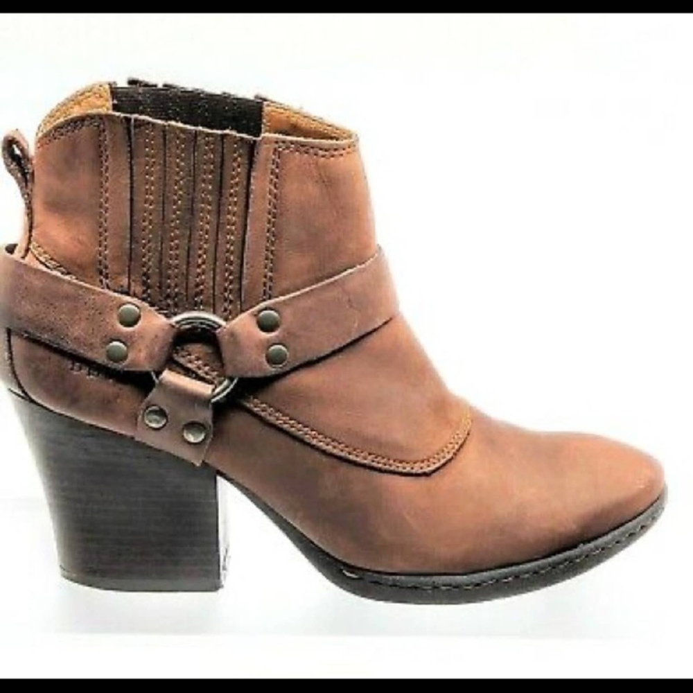 Boc boots size 7.5